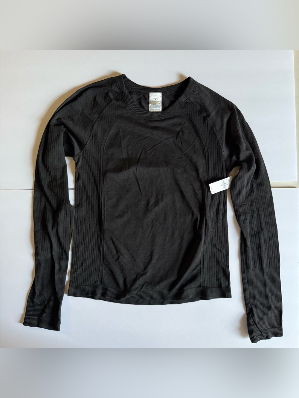 Old Navy Black Long Sleeve Women's Performance Tee